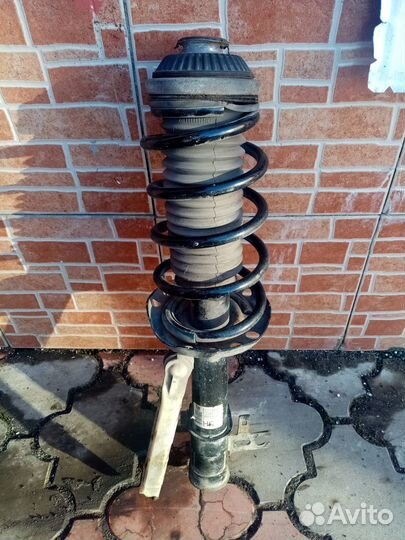 Стойка левая на Opel astra h