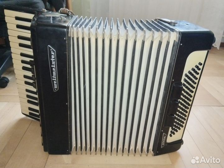 Аккордеон Weltmeister Stella, размер 3/4
