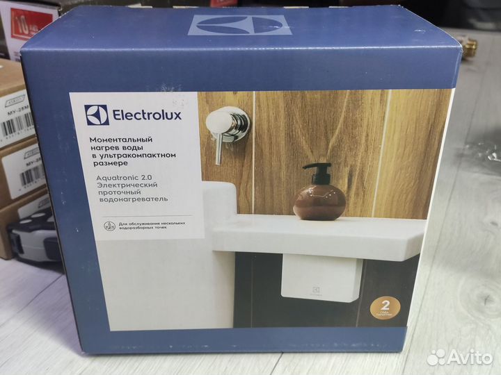 Electrolux Водонагреватель 5,5 кВт Aquatronic 2.0