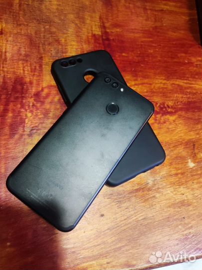 HUAWEI Nova 2, 4/64 ГБ