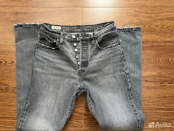 Джинсы женские levis