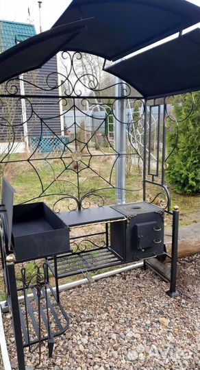 Мангал с крышей