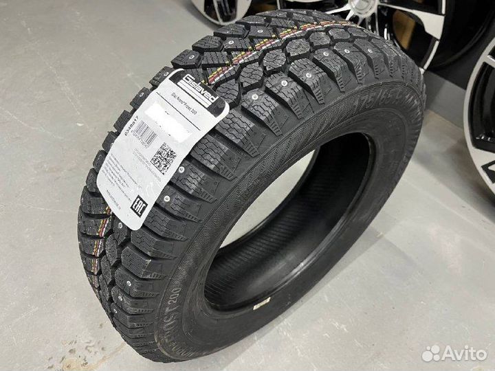 Gislaved Nord Frost 200 ID 215/70 R16 100T