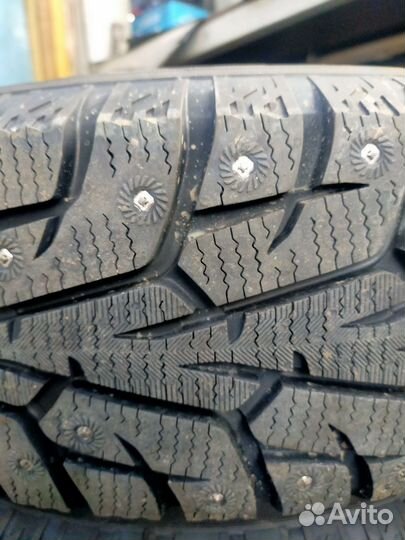 Yokohama IceGuard Stud IG65 195/65 R15