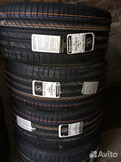 Continental ContiSportContact 5P 285/40 R22 и 325/35 R22 112Y