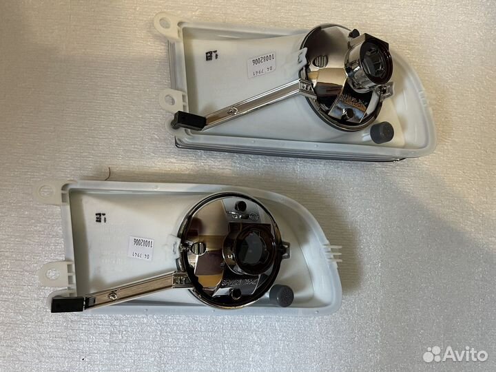 Противотуманка левая Skoda Octavia A5 Новая