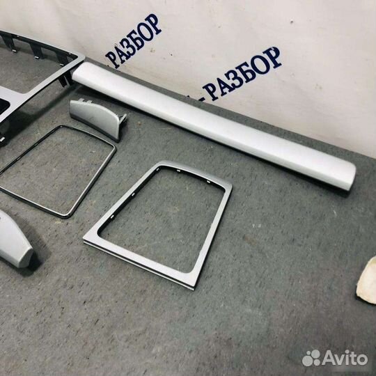 Накладка торпедо Skoda Octavia A5 BSE 2011