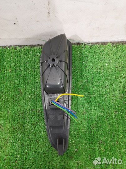 Кнопка стеклоподъемника задняя правая Peugeot 308