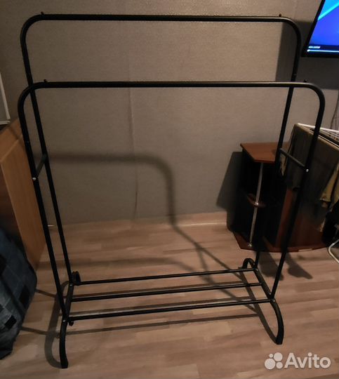 Вешалка для одежды напольная бу