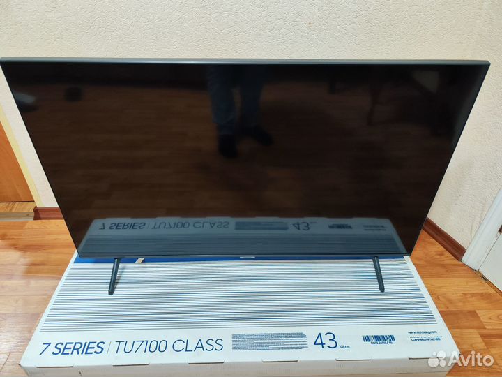 Телевизор Samsung 43 Crystal UHD 4K TU7100