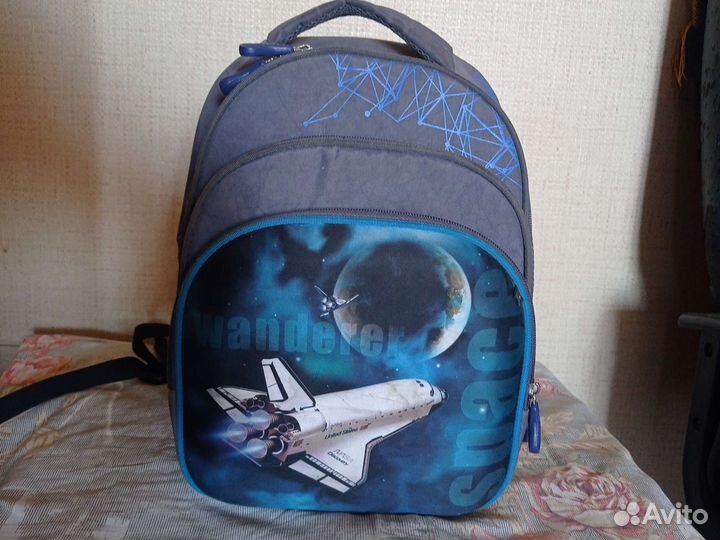 Рюкзак школьный для мальчика 1-4 класс