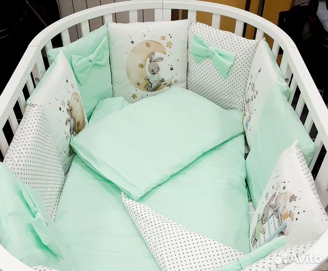 Комплект в кроватку 18 предметов новый
