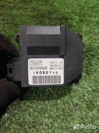 Моторчик заслонки отопителя Renault Megane 2