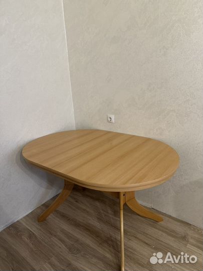 Стол, кухня, газовая плита