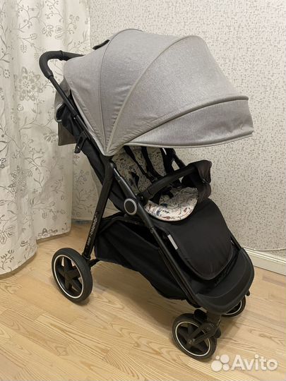 Коляска прогулочная