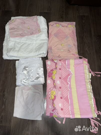 Комплект бортиков в детскую кроватку