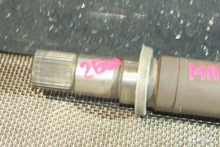 Mazda 3 / Mazda 5 28шл Полуось привода Правый 2.0L