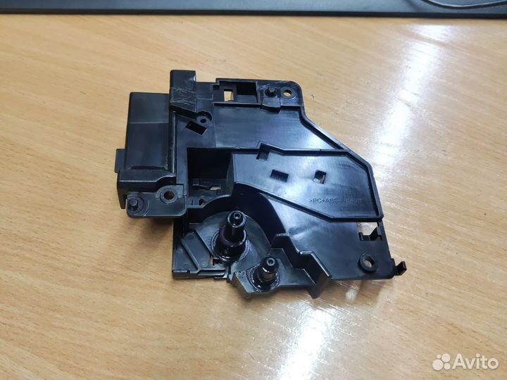 Узел закрытия дверцы RC2-6050 HP P2055