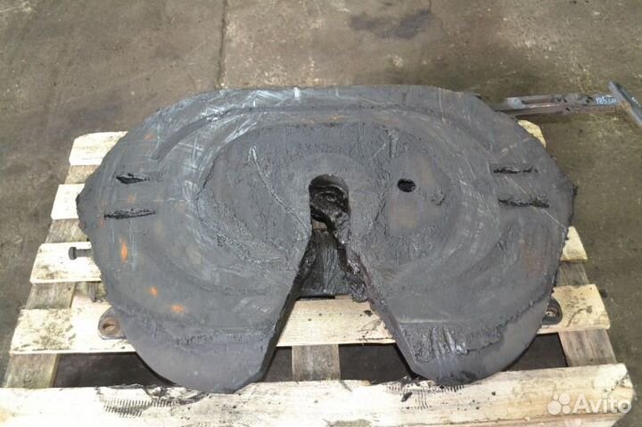 Сцепное устройсто (седло) volvo FH (01.05)