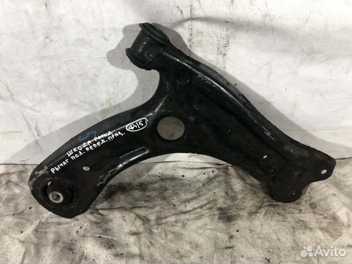 Рычаг подвески передний правый Skoda Rapid 1 До