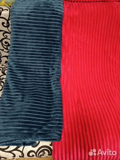 Пледы меховые