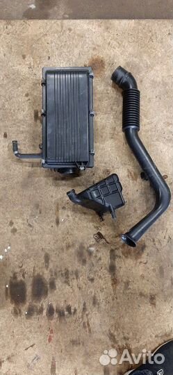 Корпус воздушного фильтра Nissan Almera n15