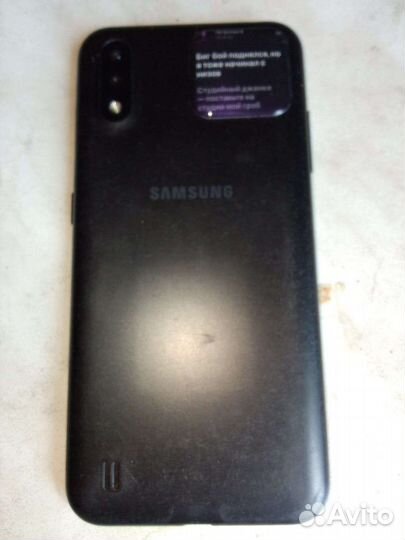 Телефон Samsung а01
