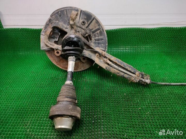 Кулак поворотный передний левый Volkswagen Touareg