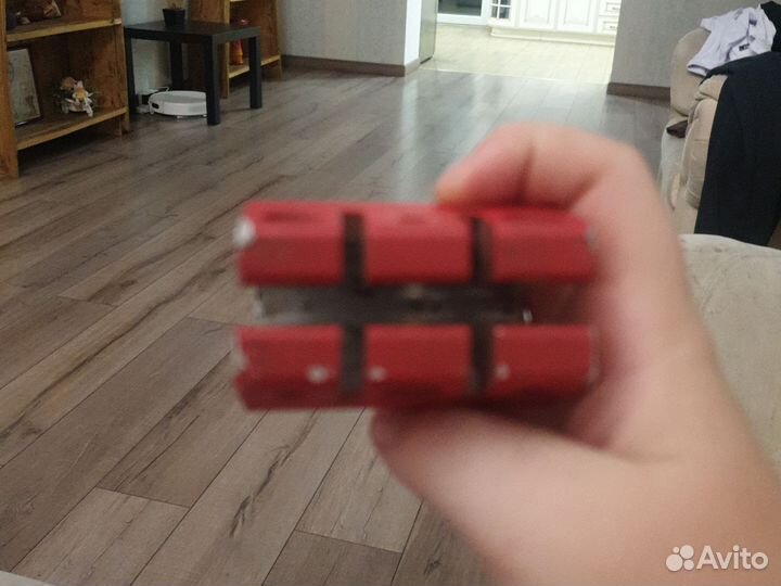 Зажим для трюкового самоката