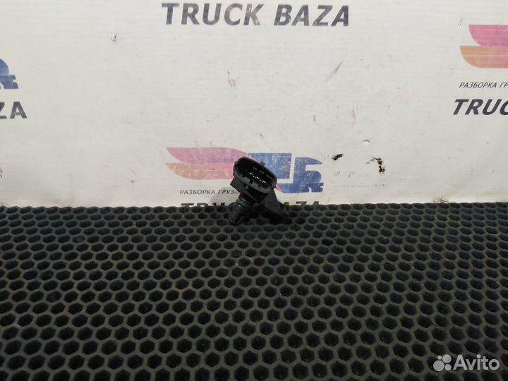 0281006102 Датчик давления воздуха