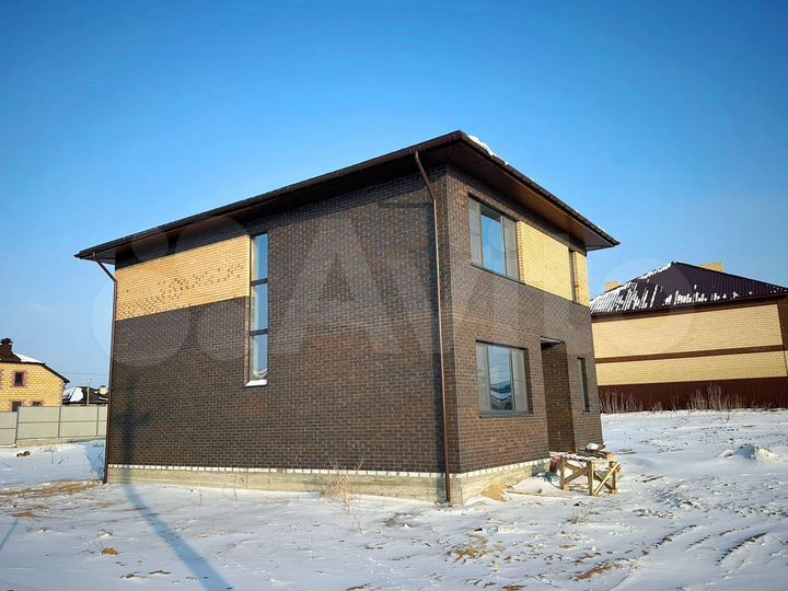 Дом 168 м² на участке 5 сот.