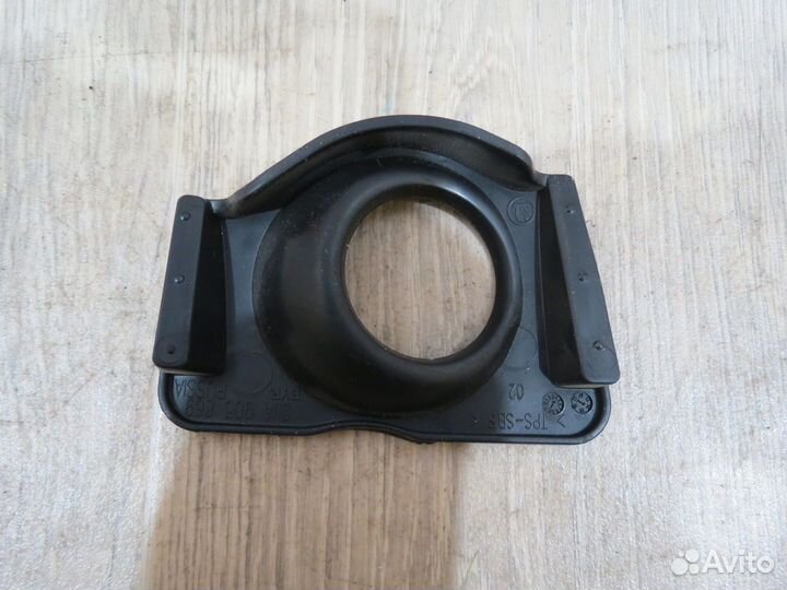 Накладка замка зажигания Skoda Rapid