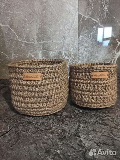 Вязанные корзинки из жгута