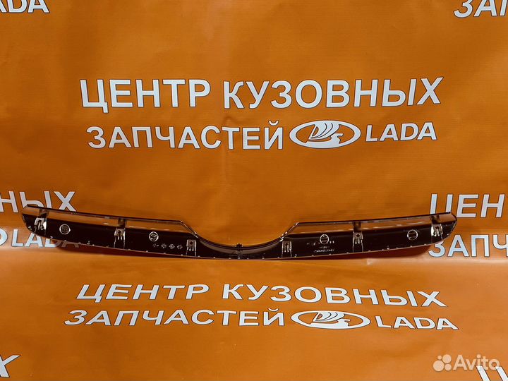 Молдинг переднего бампера LADA kalina 2