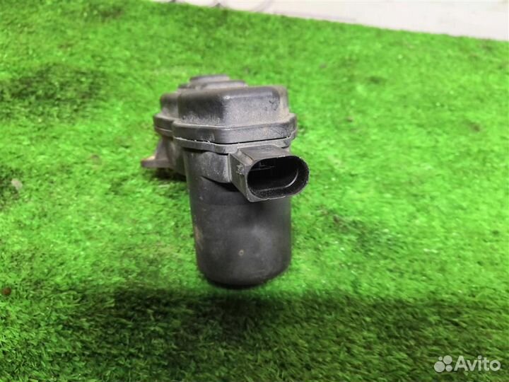 Моторчик стояночного тормоза Audi A5 /S5 Coupe/Sp