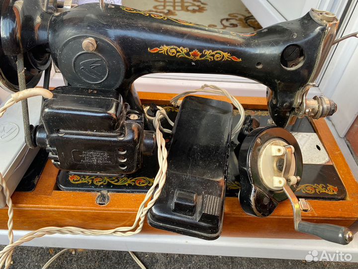 Швейная машинка