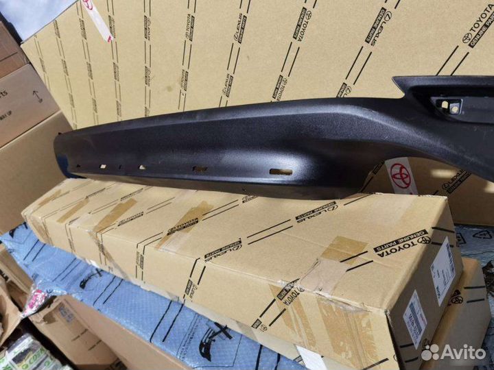 Юбка бампера задняя Toyota Camry 70