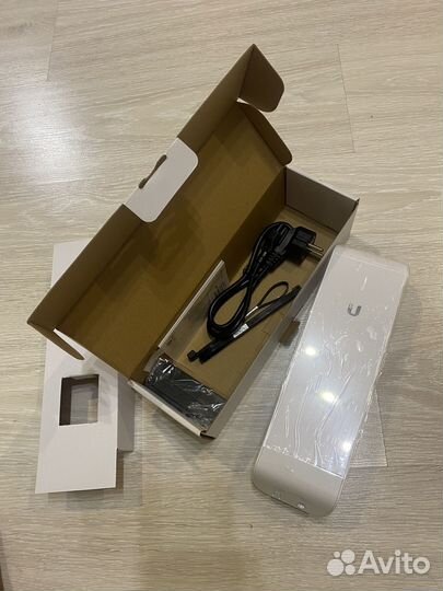 Точка доступа Ubiquiti NanoStation M2