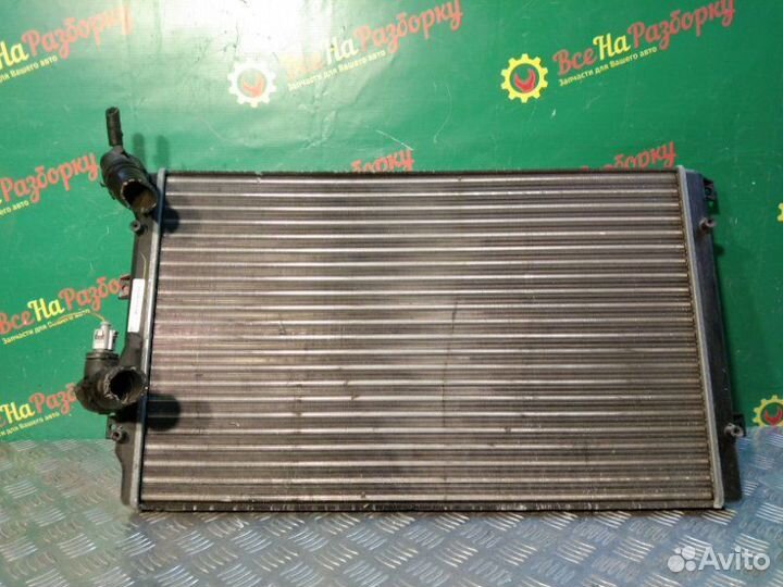 Радиатор охлаждения Volkswagen Golf 6