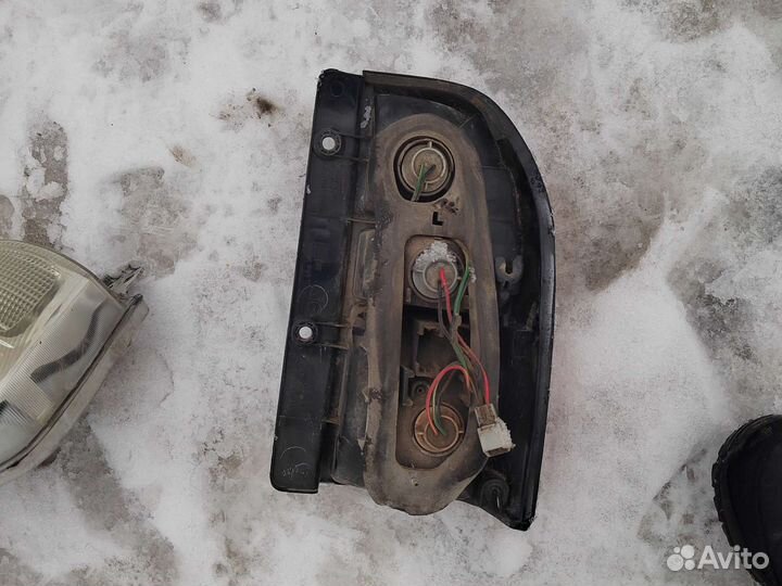 Suzuki grand vitara фара