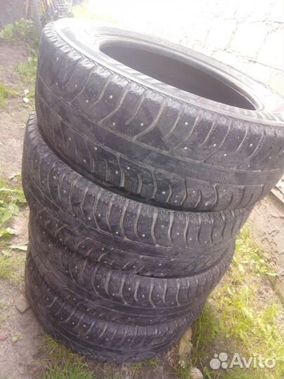 Bridgestone Ice Cruiser 7000 185/65 R15