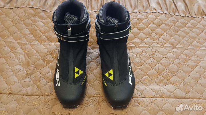 Лыжные ботинки fischer