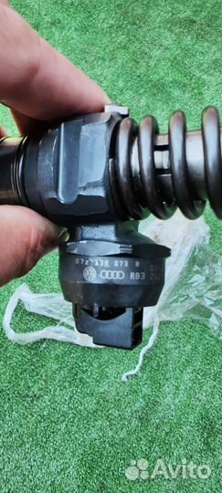 Насос форсунка Volkswagen touareg 2.5 TDI