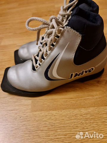 Лыжные ботинки р. 35 Jdrive