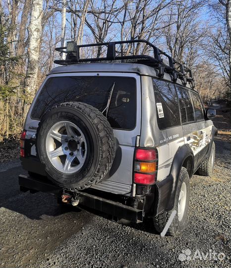 Mitsubishi Pajero 3.0 AT, 1996, 500 000 км