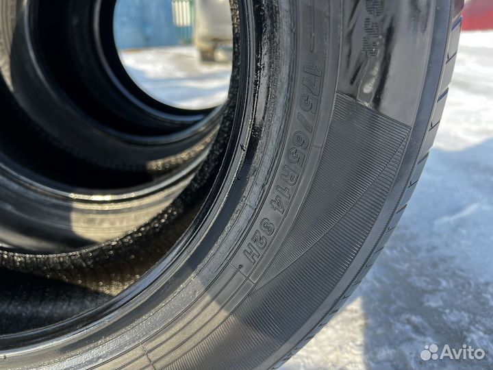 Yokohama BluEarth-ES ES32 175/65 R14