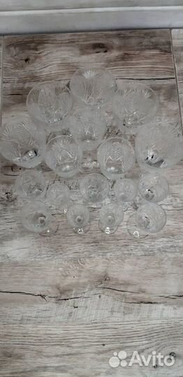 Хрустальная посуда (бокалы, фужеры, вазы)