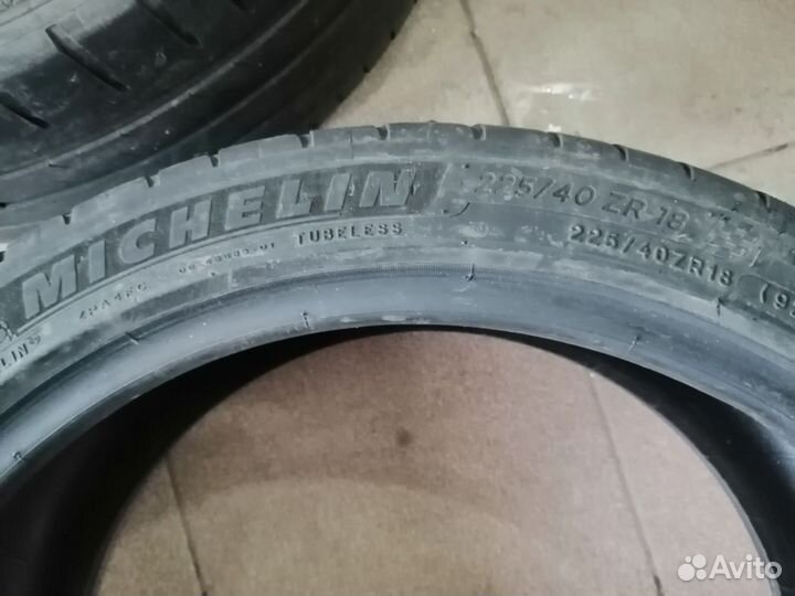 Michelin Agilis 225/40 R18 30K