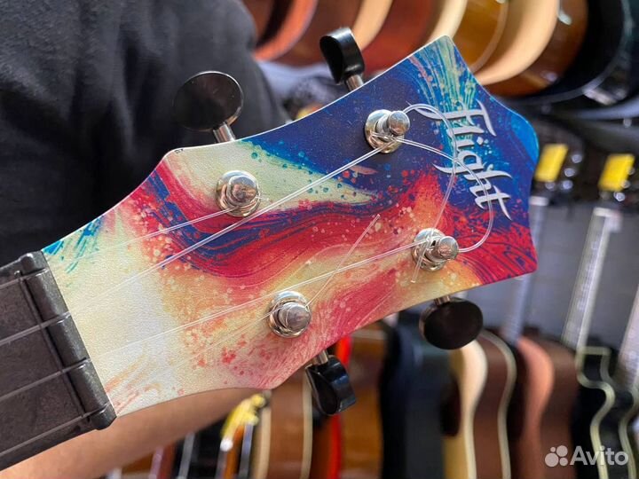 Укулеле, разноцветный вихрь