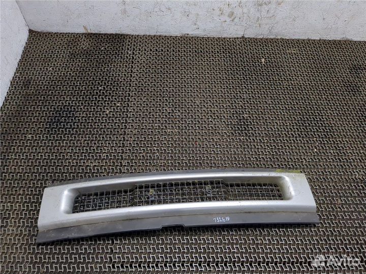 Решетка радиатора Iveco Daily 3, 2001